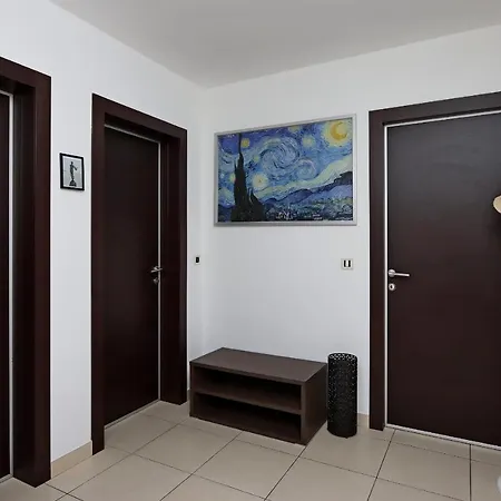 Starry Night - Smart Tv, Extra Big Bed, Big Bathtub, Private Parking, Sea View, Wifi, 2bedrooms Apartmán *
