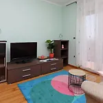 Starry Night - Smart Tv, Extra Big Bed, Big Bathtub, Private Parking, Sea View, Wifi, 2bedrooms شقة *