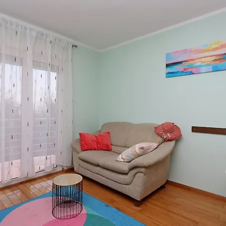 Apartmán Starry Night - Smart Tv, Extra Big Bed, Big Bathtub, Private Parking, Sea View, Wifi, 2bedrooms