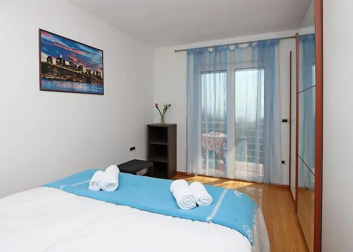 Starry Night - Smart Tv, Extra Big Bed, Big Bathtub, Private Parking, Sea View, Wifi, 2bedrooms * 볼로스코