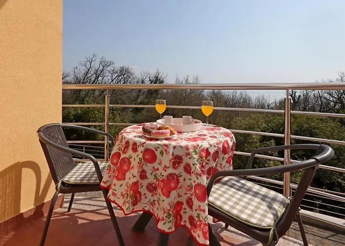 Starry Night - Smart Tv, Extra Big Bed, Big Bathtub, Private Parking, Sea View, Wifi, 2bedrooms