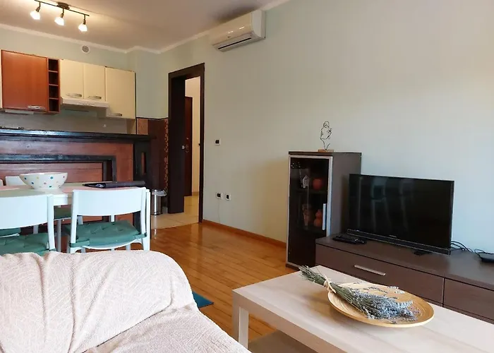 Starry Night - Smart Tv, Extra Big Bed, Big Bathtub, Private Parking, Sea View, Wifi, 2bedrooms 볼로스코